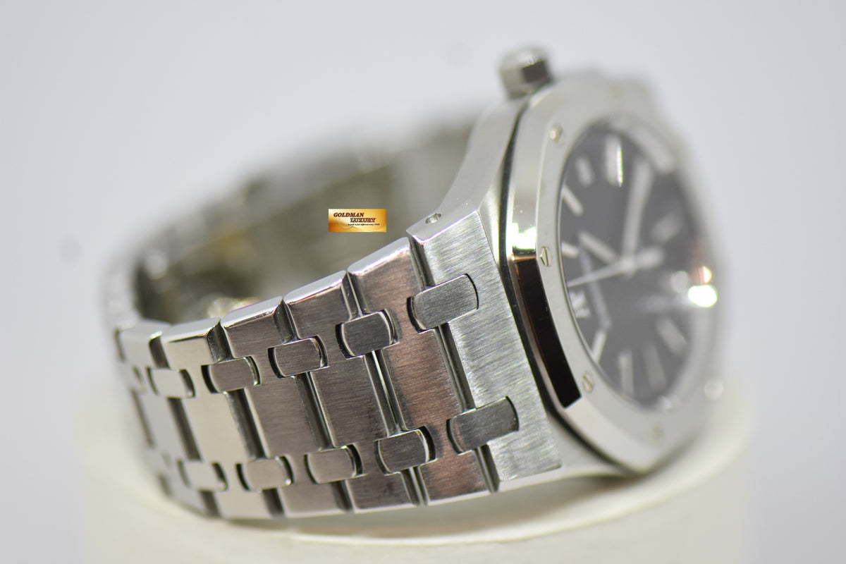 [SOLD] AUDEMARS PIGUET ROYAL OAK 39mm STEEL IN BRACELET BLACK AUTOMATIC 15300ST (MINT)