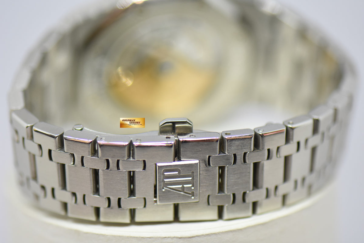 [SOLD] AUDEMARS PIGUET ROYAL OAK 39mm STEEL IN BRACELET BLACK AUTOMATIC 15300ST (MINT)