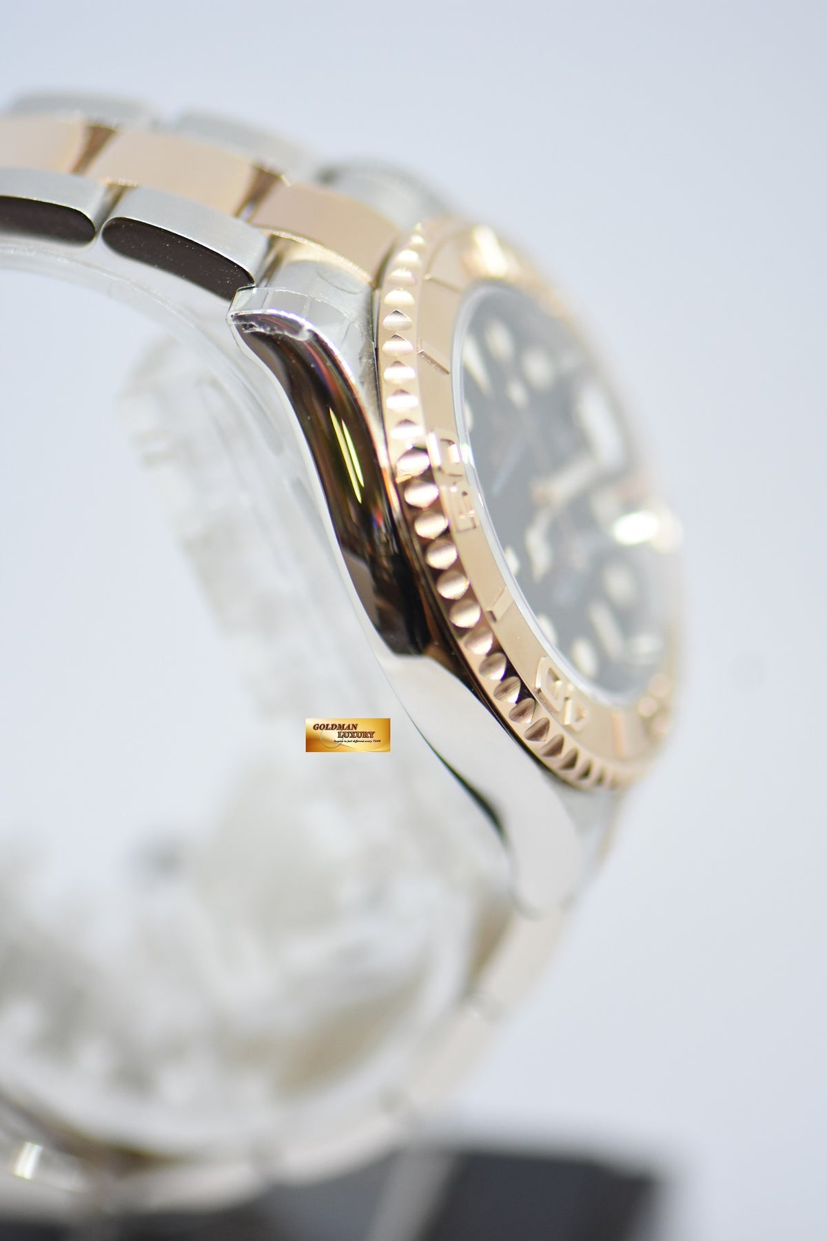[SOLD] ROLEX OYSTER PERPETUAL YACHT-MASTER 37 EVEROSE GOLD / STEEL IN OYSTER BRACELET BLACK DIAL 268621 (NEW-UNWORN)