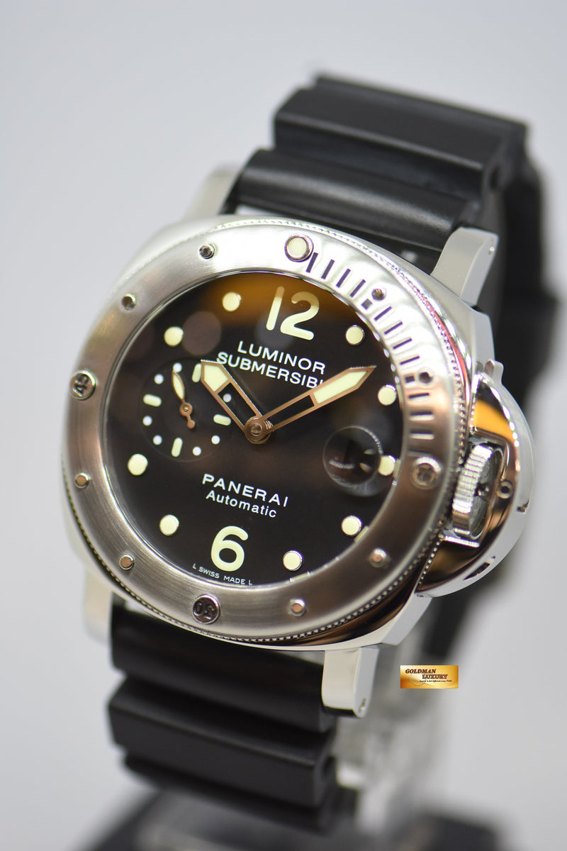 products/GML2852-PaneraiLuminorSubmersible44mmSteelinRubberPAM24-2.jpg
