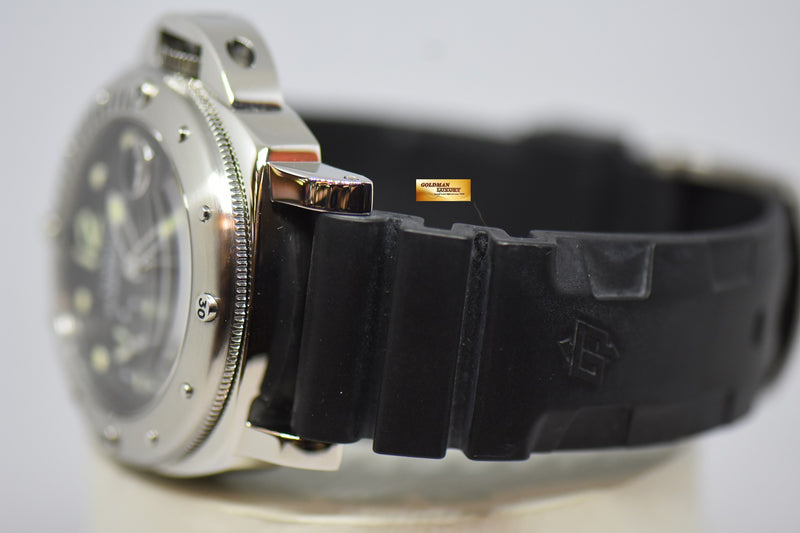 products/GML2852-PaneraiLuminorSubmersible44mmSteelinRubberPAM24-7.jpg