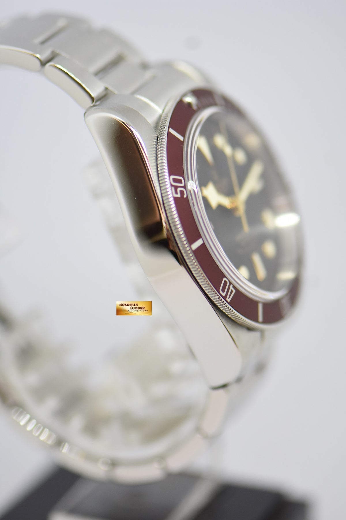 [SOLD] TUDOR BLACK BAY 41mm STEEL IN BRACELET RED BURGUNDY BEZEL “ROSE DIAL” AUTOMATIC 79220R (MINT)