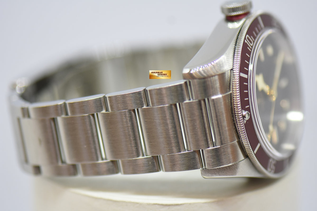 [SOLD] TUDOR BLACK BAY 41mm STEEL IN BRACELET RED BURGUNDY BEZEL “ROSE DIAL” AUTOMATIC 79220R (MINT)