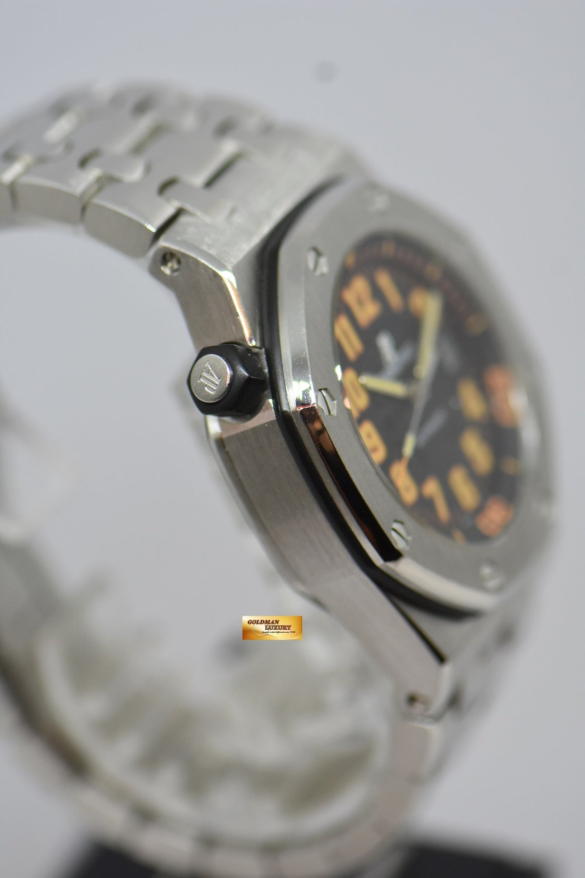 [SOLD] AUDEMARS PIGUET ROYAL OAK OFFSHORE 42mm SCUBA DIVER ORANGE STEEL IN BRACELET AUTOMATIC 15701ST (MINT)