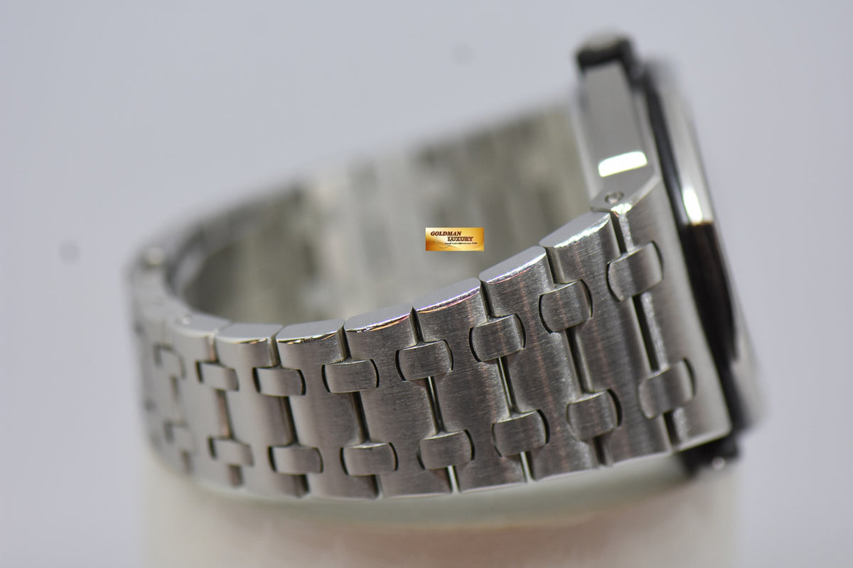 [SOLD] AUDEMARS PIGUET ROYAL OAK OFFSHORE 42mm SCUBA DIVER ORANGE STEEL IN BRACELET AUTOMATIC 15701ST (MINT)