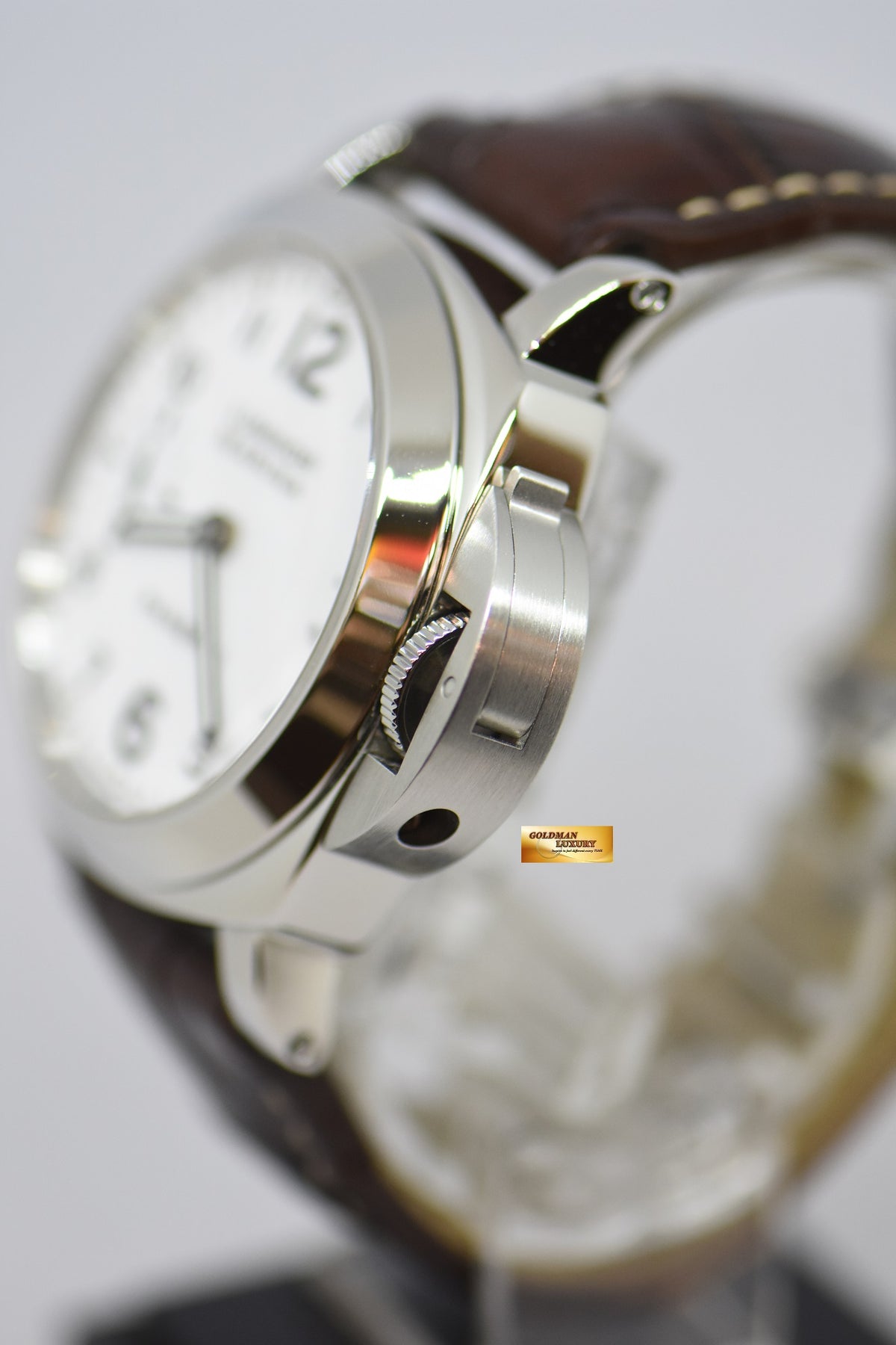 [SOLD] PANERAI LUMINOR MARINA 44mm STEEL IN LEATHER STRAP WHITE DIAL MANUAL WINDING PAM 113 (NEAR MINT)