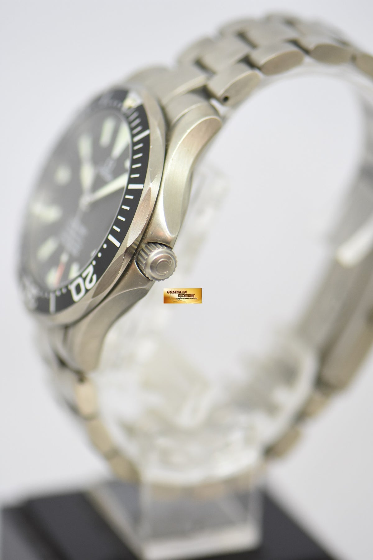 [SOLD] OMEGA SEAMASTER PROFESSIONAL DIVER 41mm TITANIUM IN BRACELET AUTOMATIC 2231.5000 (MINT)