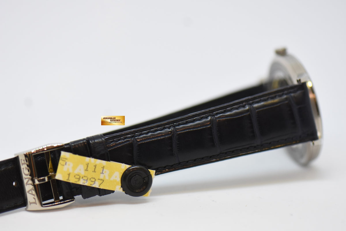 [SOLD] A.LANGE & SOHNE SAXONIA THIN 37mm WHITE GOLD IN LEATHER MANUAL WINDING 201.027 (NEW-UNWORN)