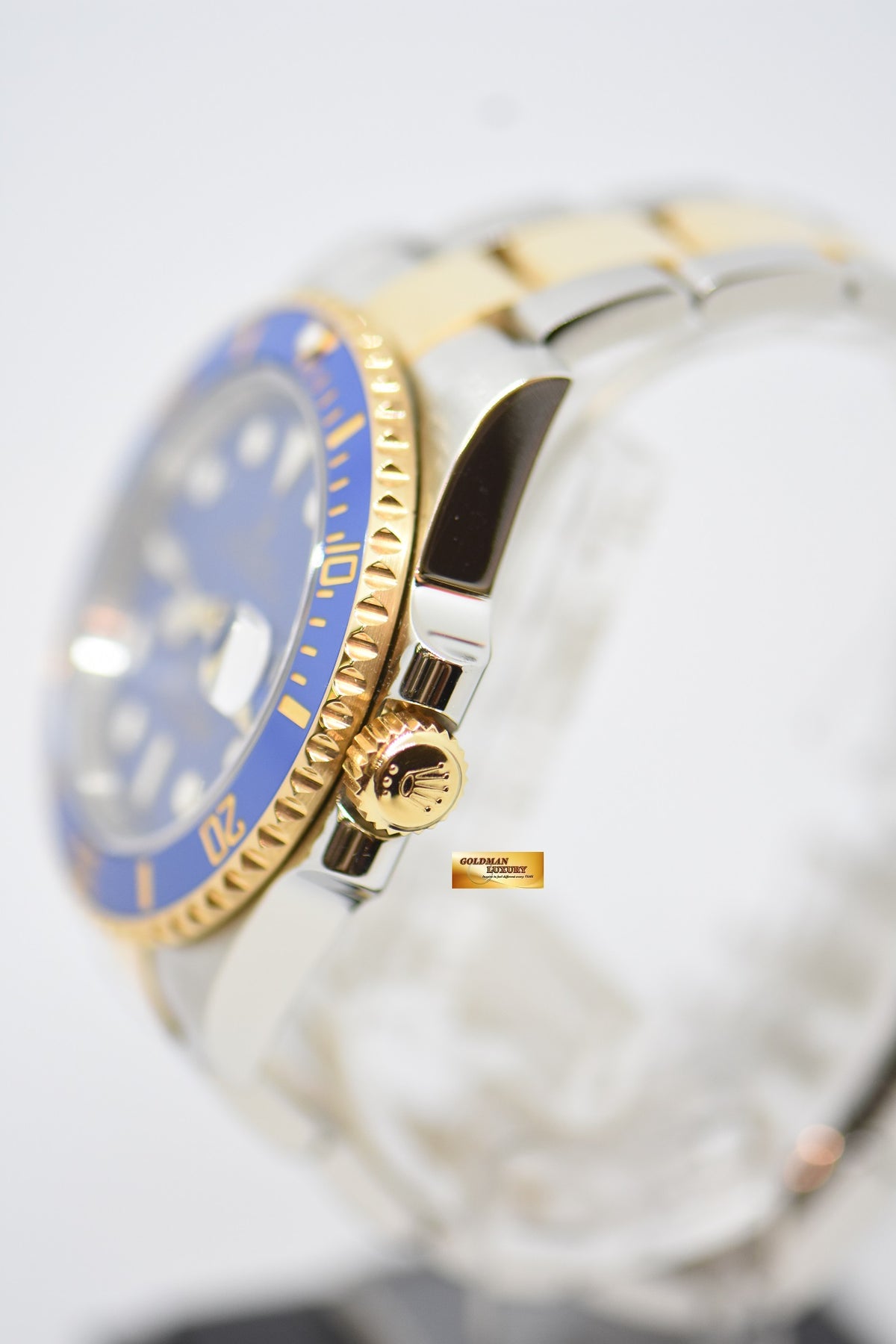 [SOLD] ROLEX OYSTER PERPETUAL SUBMARINER BLUE 40mm HALF-GOLD IN BRACELET MATTE BLUE DIAL CERAMIC BEZEL 116613LB (MINT)