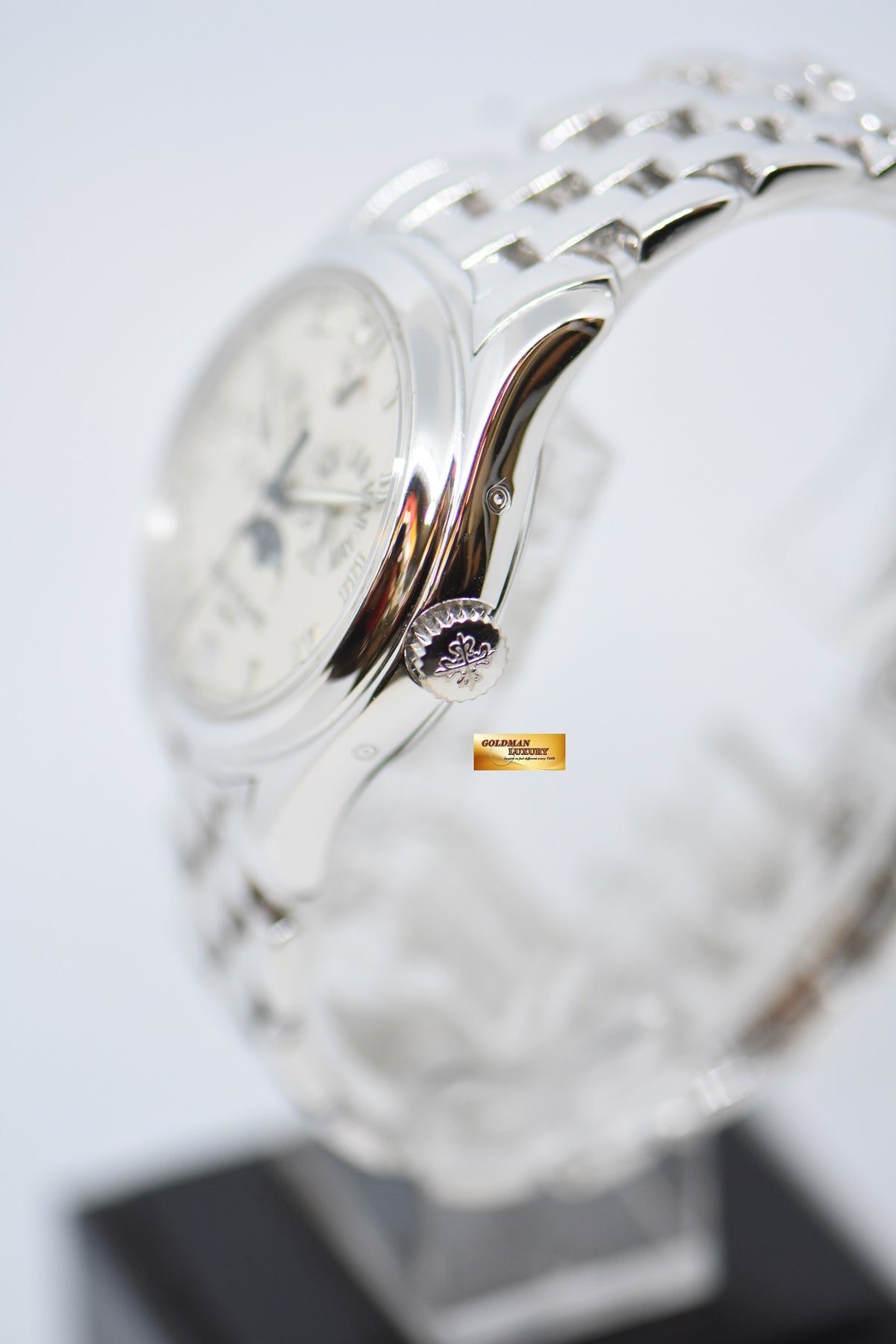 [SOLD] PATEK PHILIPPE ANNUAL CALENDAR 36mm 18K WHITE GOLD IN BRACELET MOONPHASE POWER RESERVE AUTOMATIC 5036G (MINT)