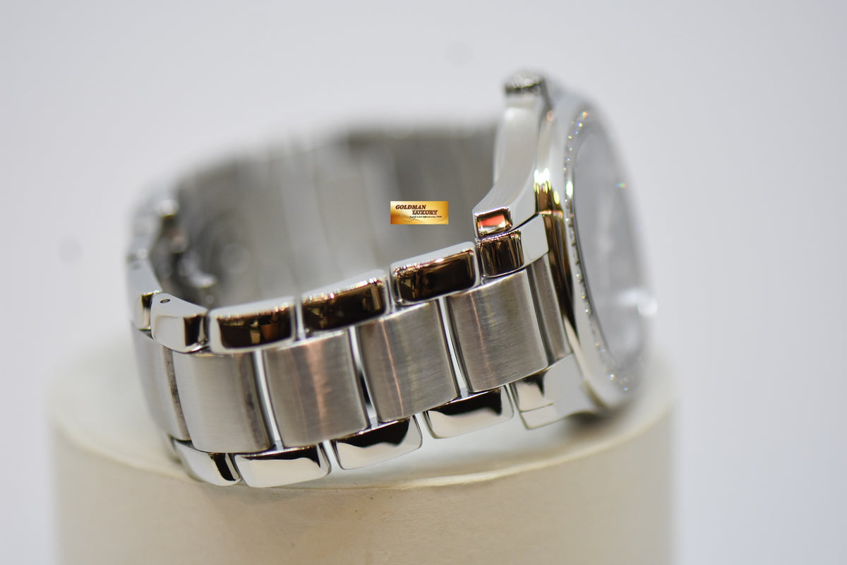 [SOLD] PATEK PHILIPPE AQUANAUT MIDSIZE 35mm STEEL IN BRACELET ORIGINAL DIAMOND BEZEL QUARTZ 5087A (MINT)