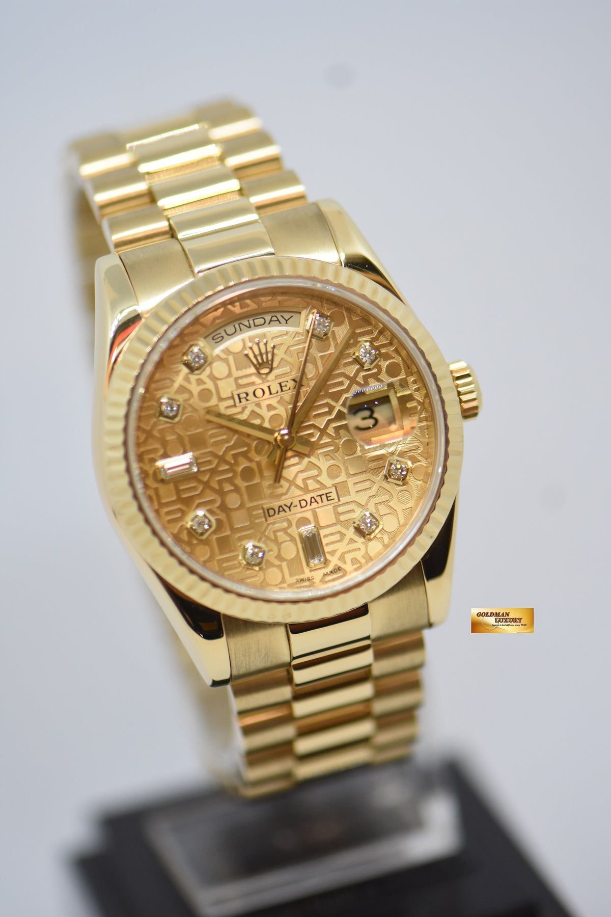 [SOLD] ROLEX OYSTER DAY-DATE 36mm YELLOW GOLD IN PRESIDENT BRACELET ORIGINAL DIAMONDS COMPUTER GOLD DIAL 118238 (MINT)