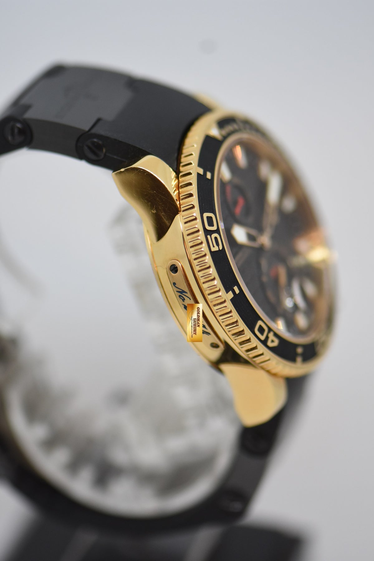 [SOLD] ULYSSE NARDIN MAXI MARINE DIVER 42mm 18K GOLD CHRONOMETER AUTOMATIC 266-33 (NEAR MINT)