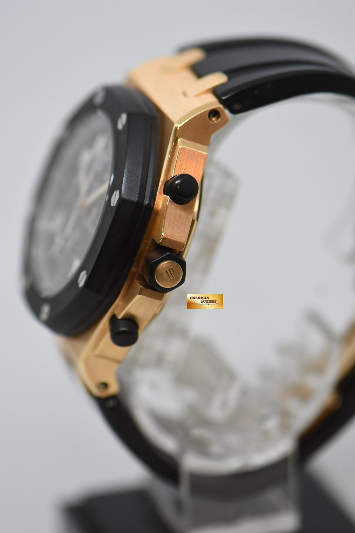 [SOLD] AUDEMARS PIGUET ROYAL OAK OFFSHORE 42mm ROSE GOLD RUBBER CLAD AUTOMATIC 25940OK (MINT)