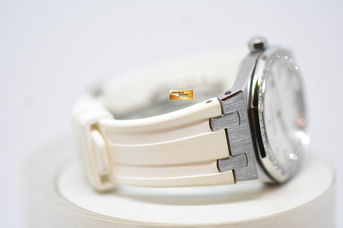 [SOLD] AUDEMARS PIGUET ROYAL OAK LADIES 33mm STEEL IN RUBBER STRAP DIAMOND-SET BEZEL QUARTZ WHITE DIAL 67651ST (MINT)
