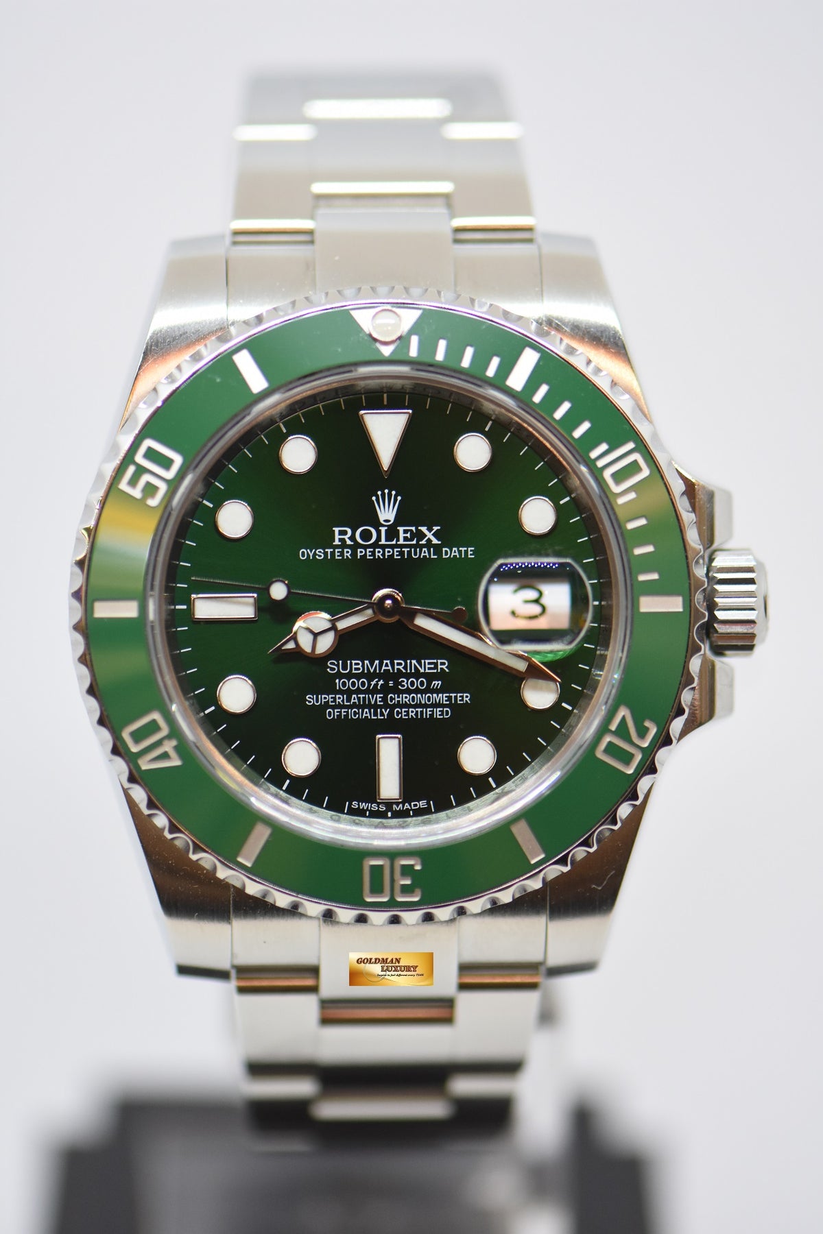[SOLD] ROLEX OYSTER PERPETUAL SUBMARINER GREEN “HULK” 40mm STEEL IN BRACELET CERAMIC GREEN BEZEL 116610LV (MINT)