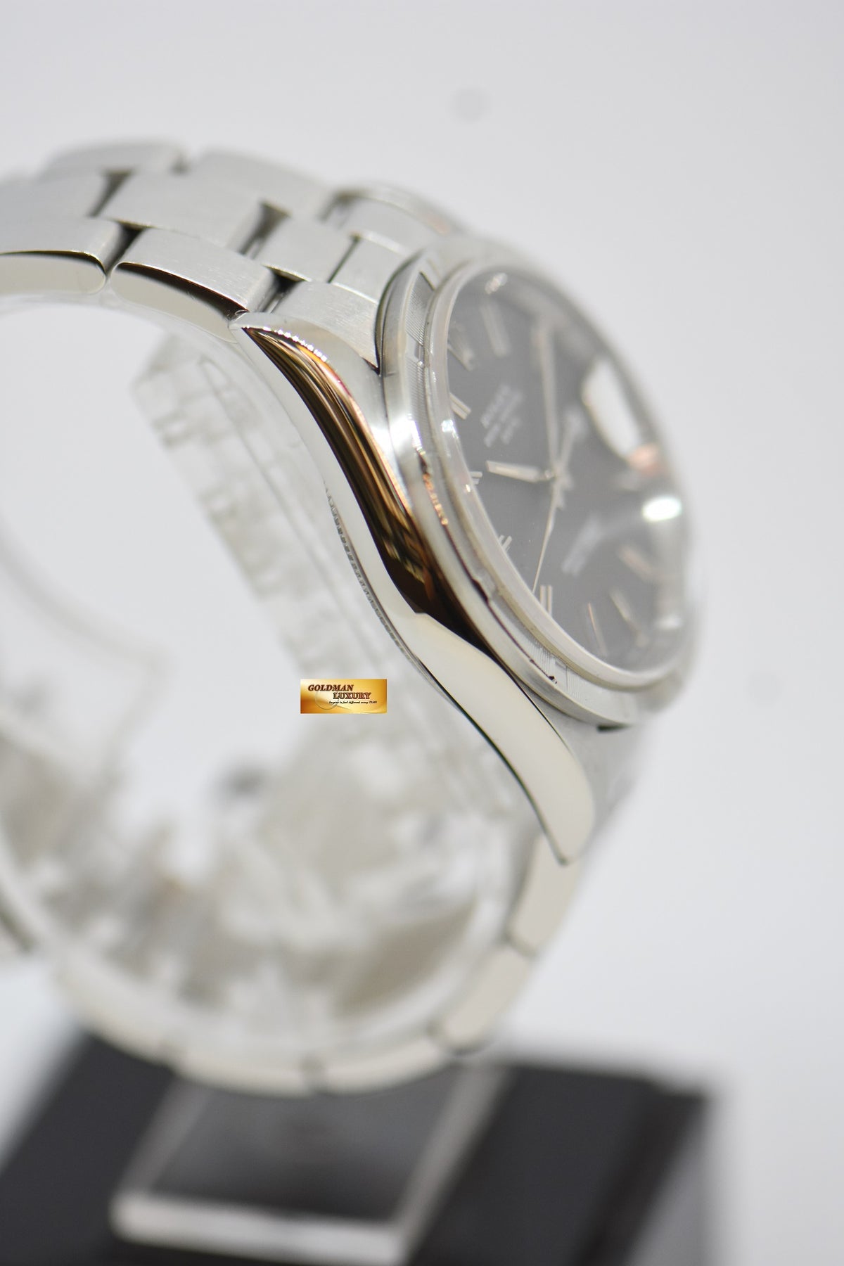 [SOLD] ROLEX OYSTER PERPETUAL DATE 34mm STEEL IN BRACELET GREY DIAL “STEEL ENGINE-TURNED” BEZEL 15210 (MINT)
