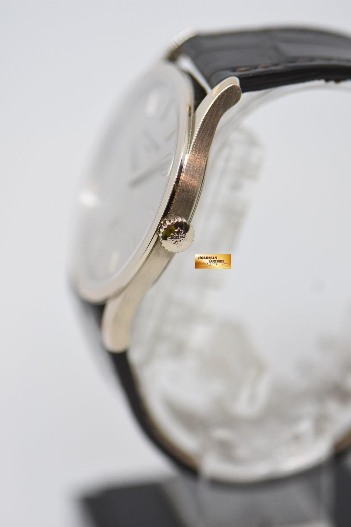 [SOLD] PATEK PHILIPPE CALATRAVA 37mm 18K WHITE GOLD MANUAL WINDING 5196G (MINT)