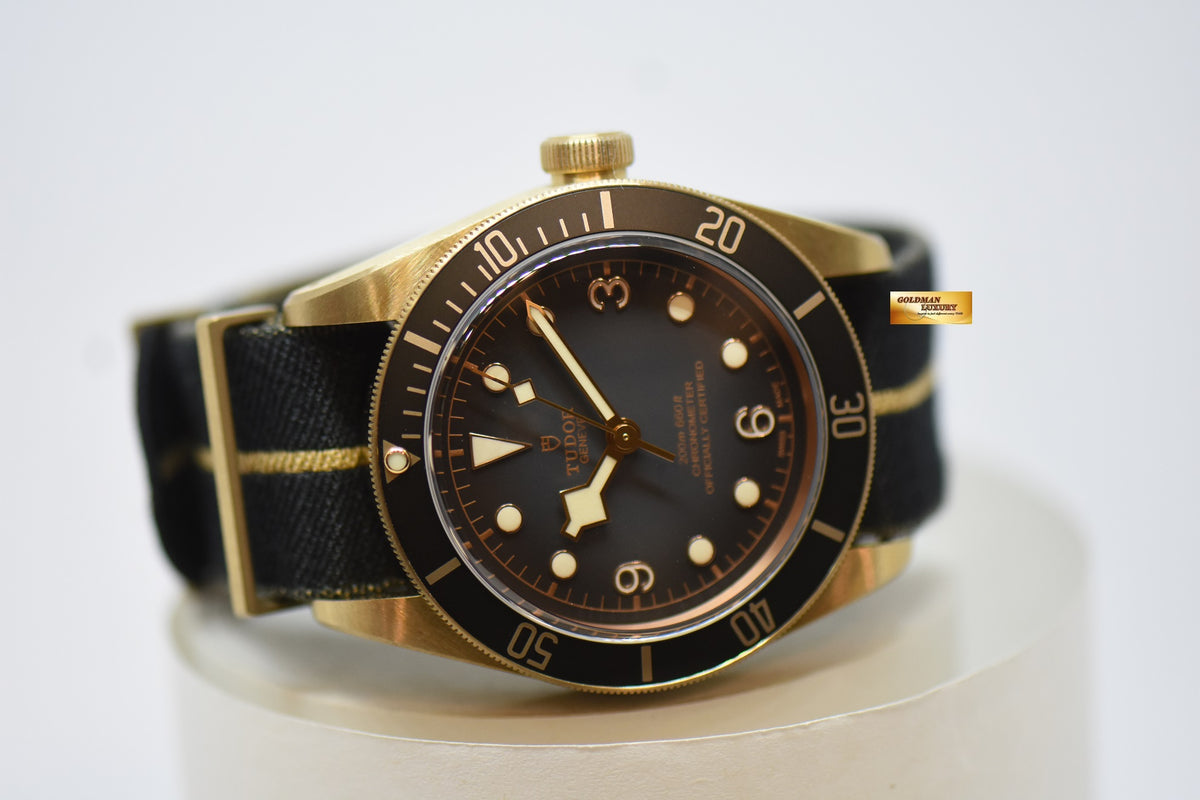 [SOLD] TUDOR BLACK BAY HERITAGE BRONZE 43mm SLATE GREY DIAL IN NATO STRAP AUTOMATIC 79250BA (NEW-UNWORN)