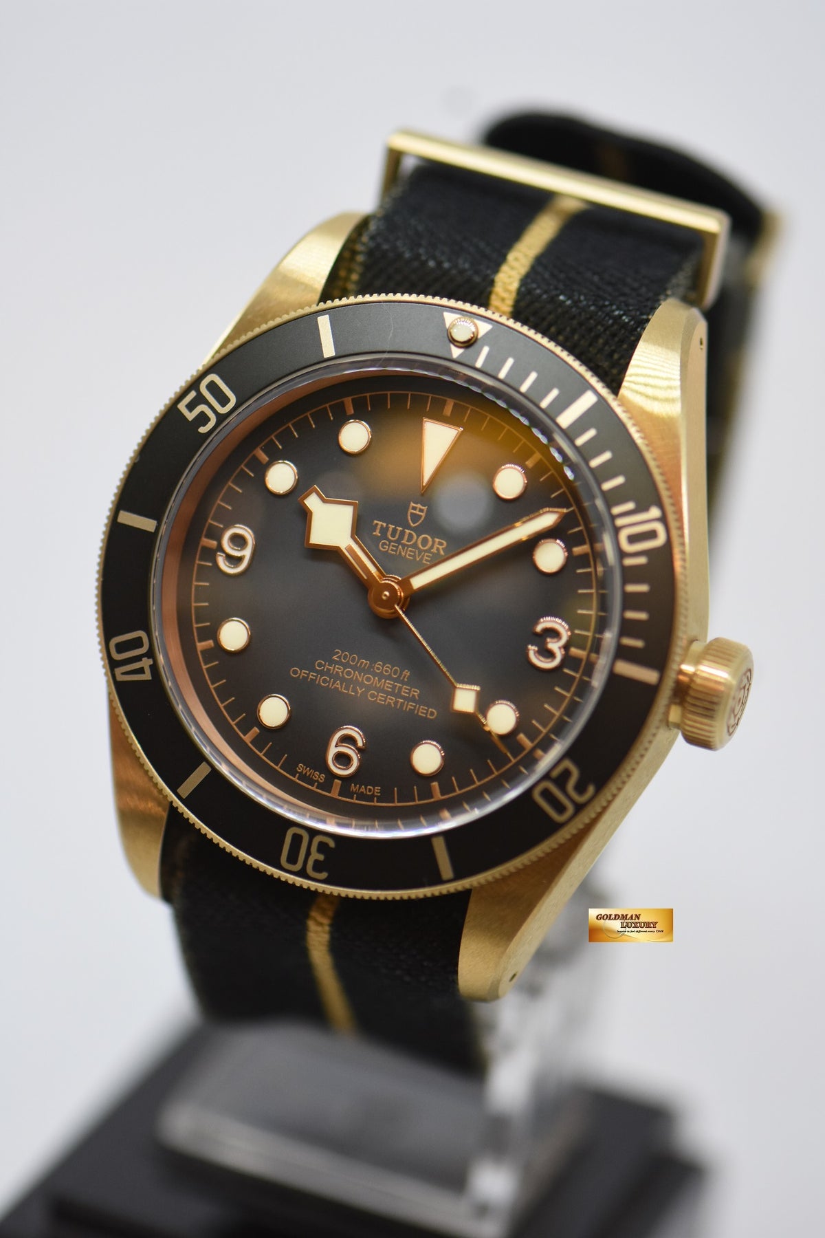 [SOLD] TUDOR BLACK BAY HERITAGE BRONZE 43mm SLATE GREY DIAL IN NATO STRAP AUTOMATIC 79250BA (NEW-UNWORN)