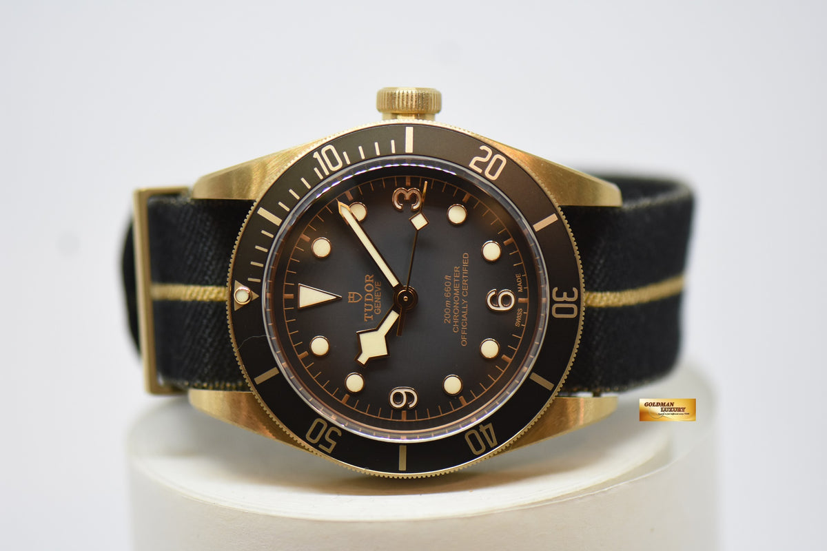 [SOLD] TUDOR BLACK BAY HERITAGE BRONZE 43mm SLATE GREY DIAL IN NATO STRAP AUTOMATIC 79250BA (NEW-UNWORN)