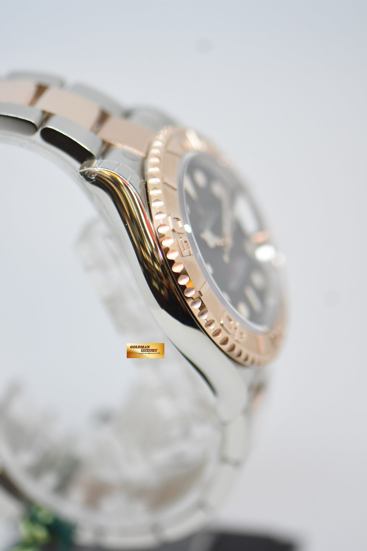 [SOLD] ROLEX OYSTER PERPETUAL YACHTMASTER 40 EVEROSE GOLD / STEEL IN OYSTER BRACELET BLACK DIAL 126621 (NEW-UNWORN)