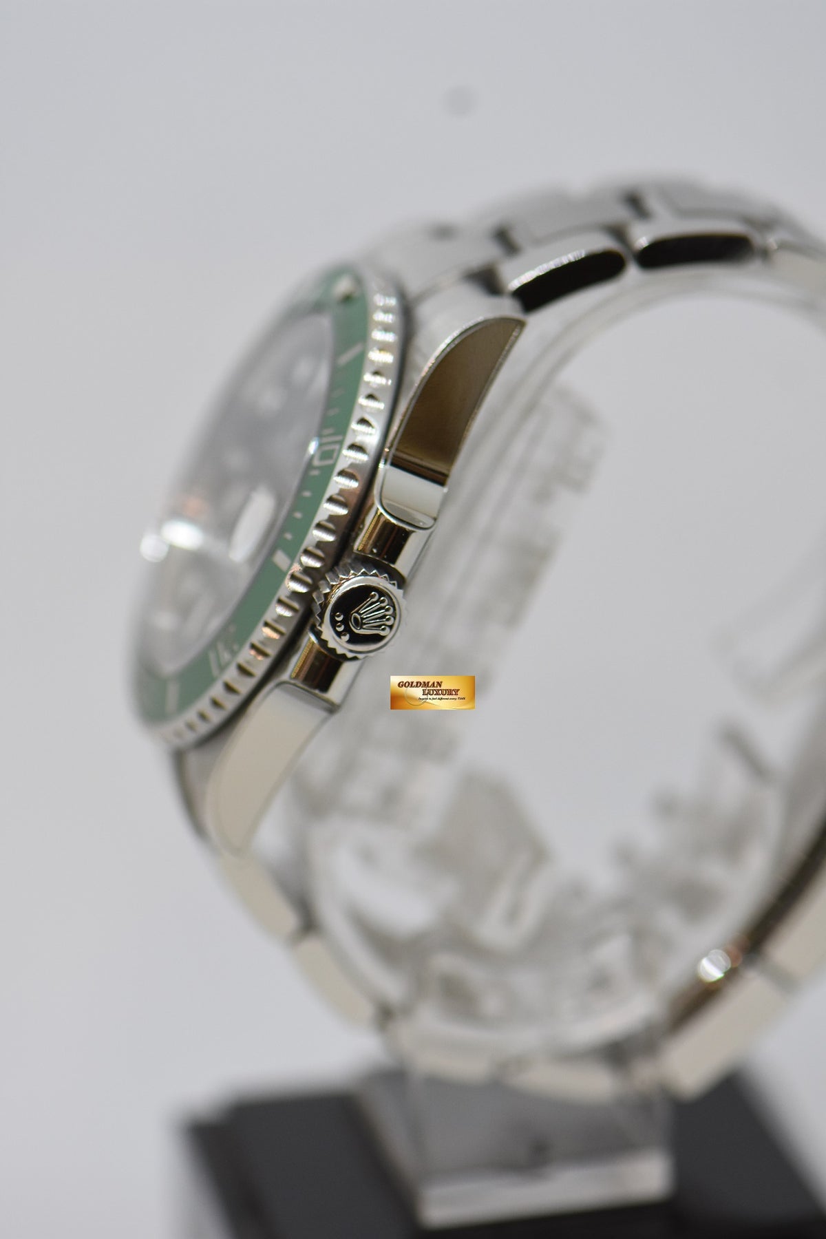[SOLD] ROLEX OYSTER PERPETUAL SUBMARINER GREEN “HULK” 40mm STEEL IN BRACELET CERAMIC GREEN BEZEL 116610LV (RX-8 Stickers on)