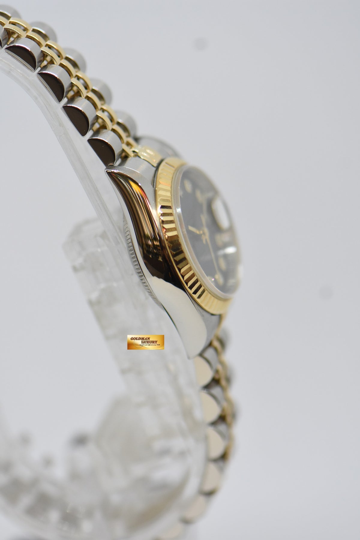 [SOLD] ROLEX OYSTER DATEJUST 26mm HALF-GOLD IN JUBILEE BRACELET BLACK DIAMOND DIAL 69173 (NEAR MINT)