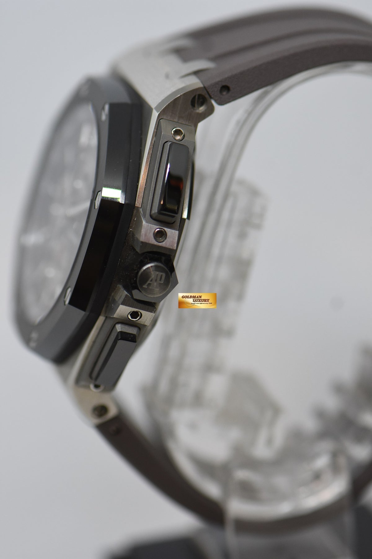 [SOLD] AUDEMARS PIGUET ROYAL OAK OFFSHORE 44mm CHRONOGRAPH TITANIUM CERAMIC BEZEL AUTOMATIC 26400IO (LNIB)