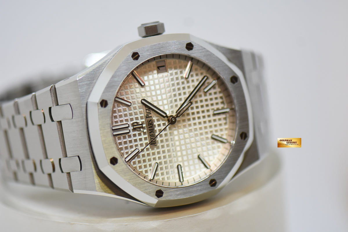 [SOLD] AUDEMARS PIGUET ROYAL OAK 41mm STEEL IN BRACELET SILVER-WHITE DIAL AUTOMATIC 15500ST (NEW-UNWORN)
