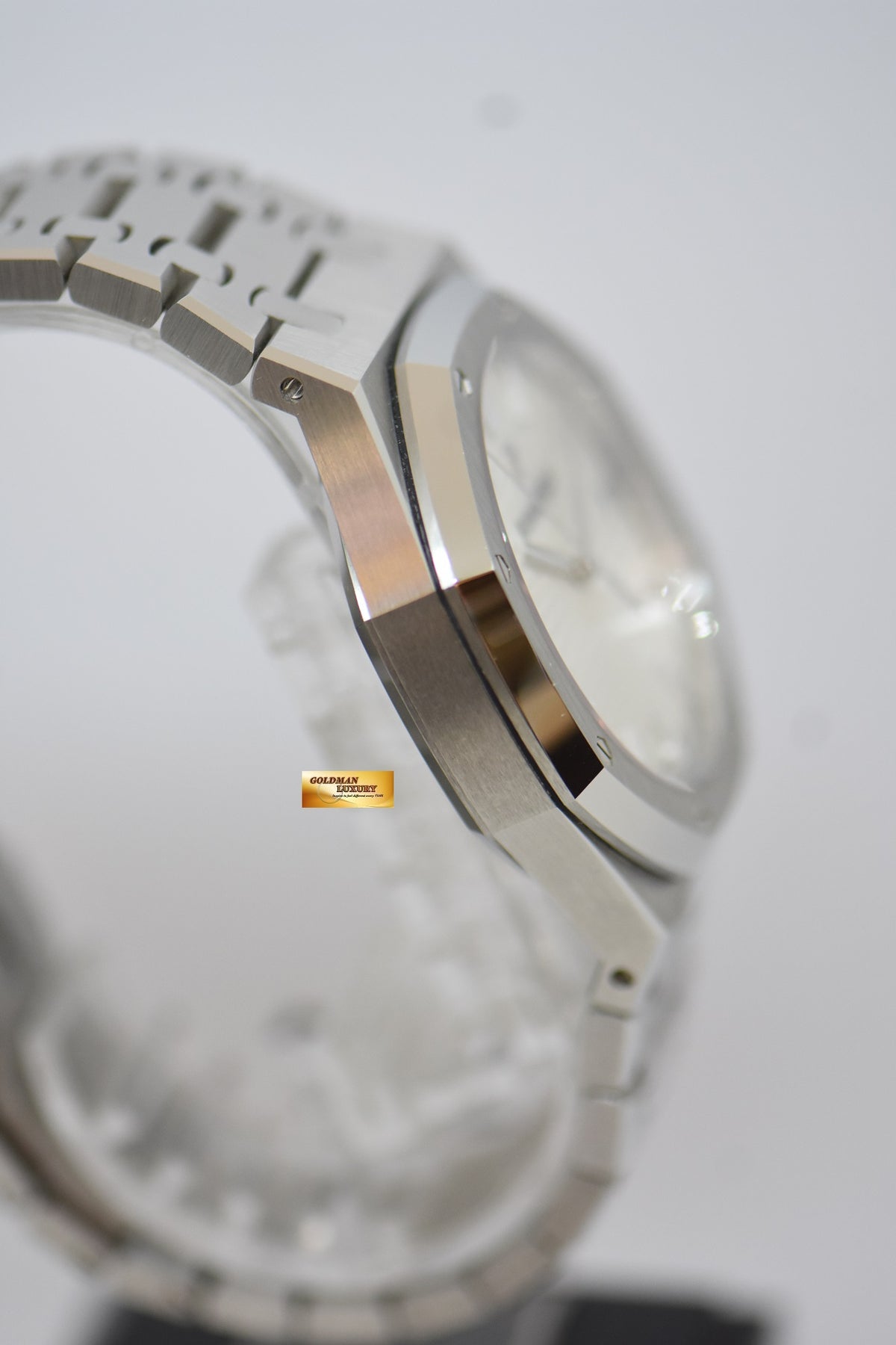 [SOLD] AUDEMARS PIGUET ROYAL OAK 41mm STEEL IN BRACELET SILVER-WHITE DIAL AUTOMATIC 15500ST (NEW-UNWORN)