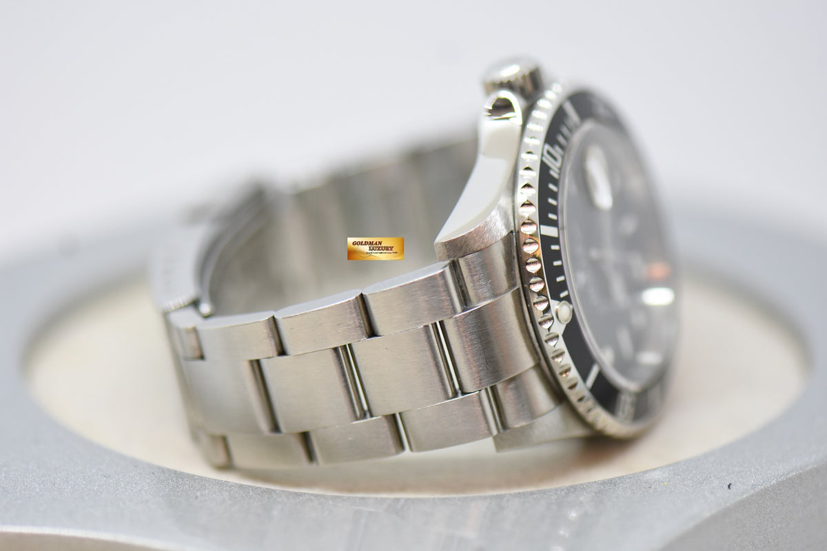[SOLD] ROLEX OYSTER PERPETUAL SUBMARINER 40mm STEEL IN BRACELET 40mm BLACK SWISS MADE DIAL 16610 (MINT)