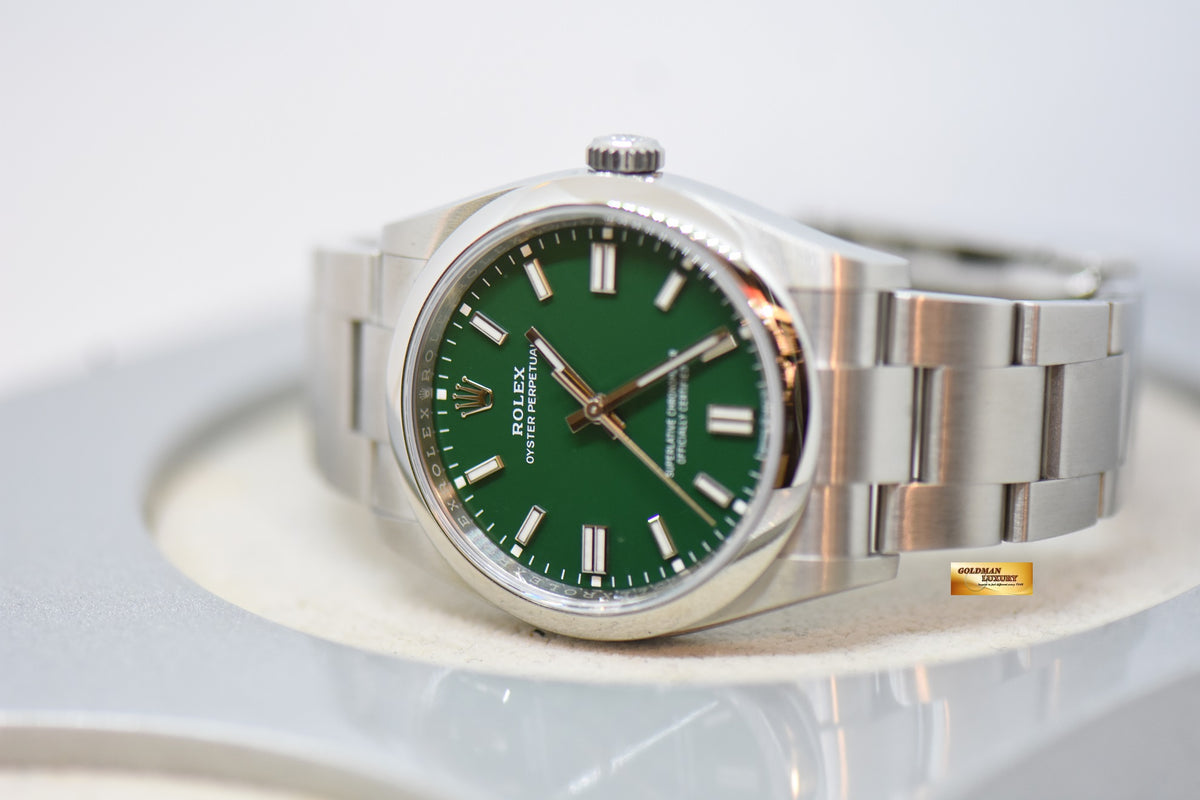 [SOLD] ROLEX OYSTER PERPETUAL 36mm STEEL IN OYSTER BRACELET GREEN DIAL 126000 (NEW-UNWORN)