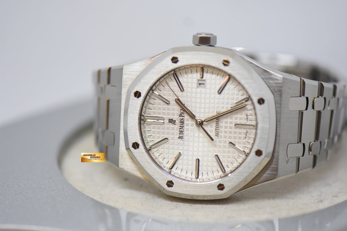 [SOLD] AUDEMARS PIGUET ROYAL OAK 41mm STEEL BRACELET WHITE DIAL AUTOMATIC 15400ST (MINT)