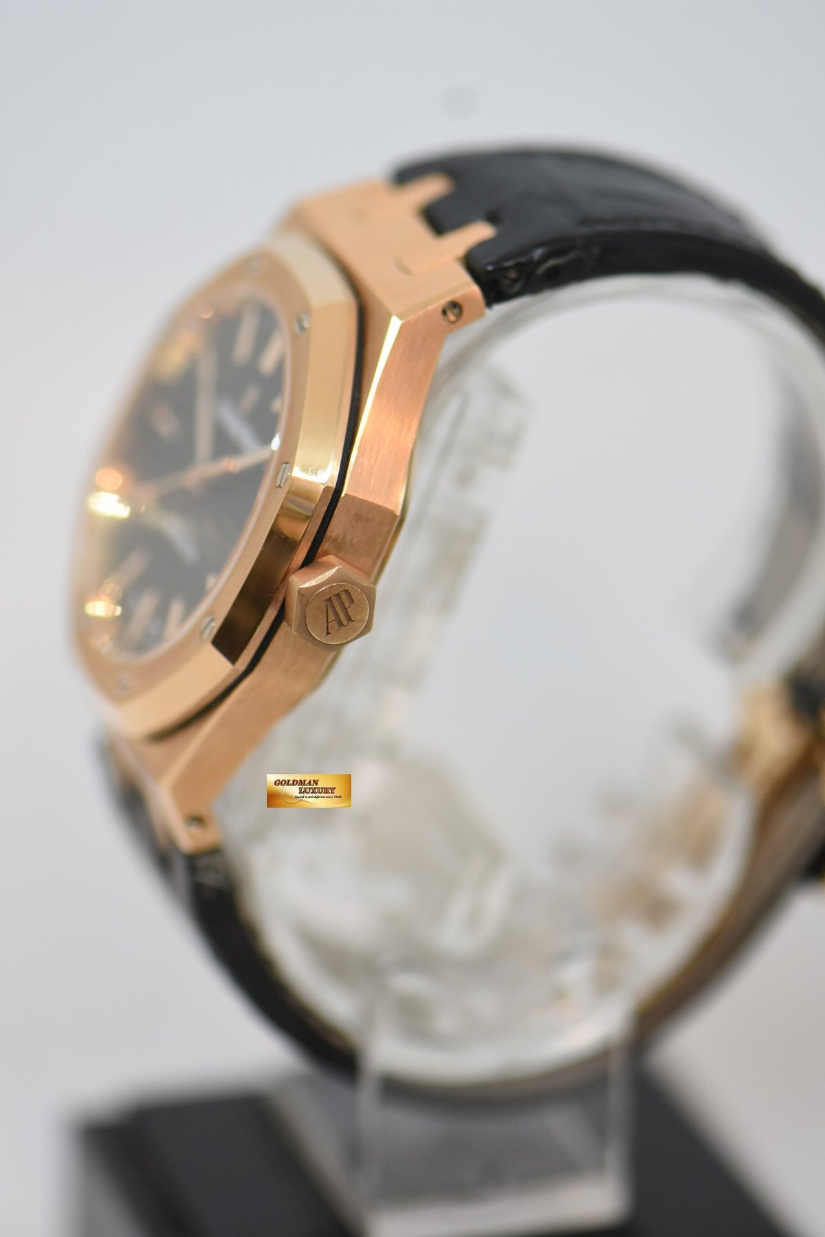 [SOLD] AUDEMARS PIGUET ROYAL OAK 37mm ROSE GOLD IN LEATHER STRAP BLACK DIAL AUTOMATIC 15450OR (MINT)