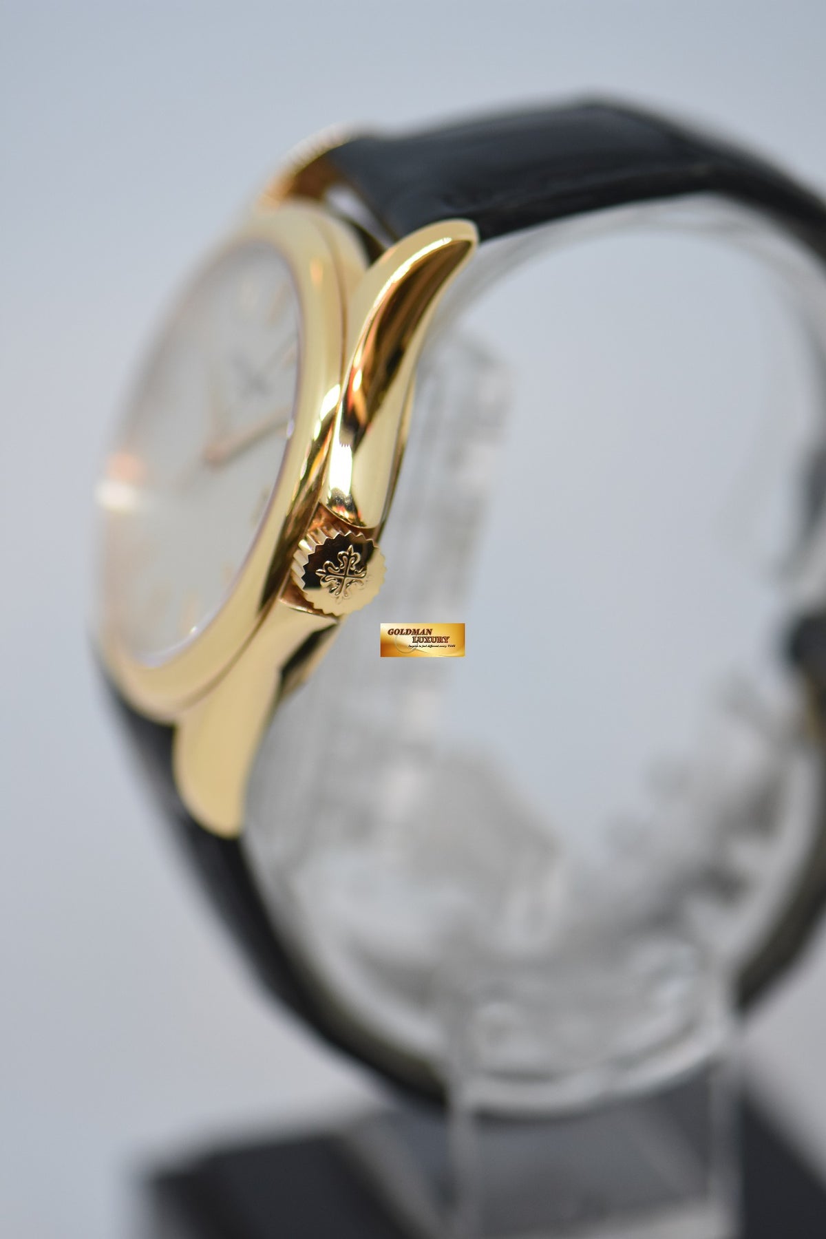 [SOLD] PATEK PHILIPPE CALATRAVA 38mm ROSE GOLD IN LEATHER STRAP AUTOMATIC 5127R (MINT)