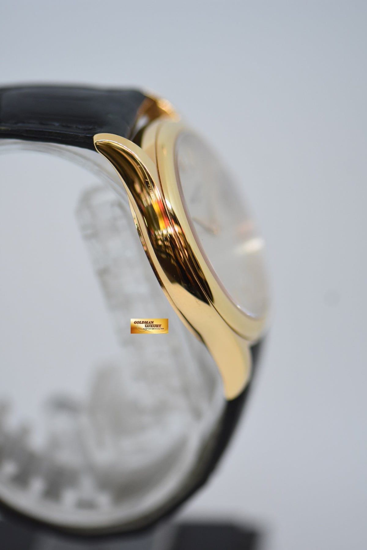 [SOLD] PATEK PHILIPPE CALATRAVA 38mm ROSE GOLD IN LEATHER STRAP AUTOMATIC 5127R (MINT)