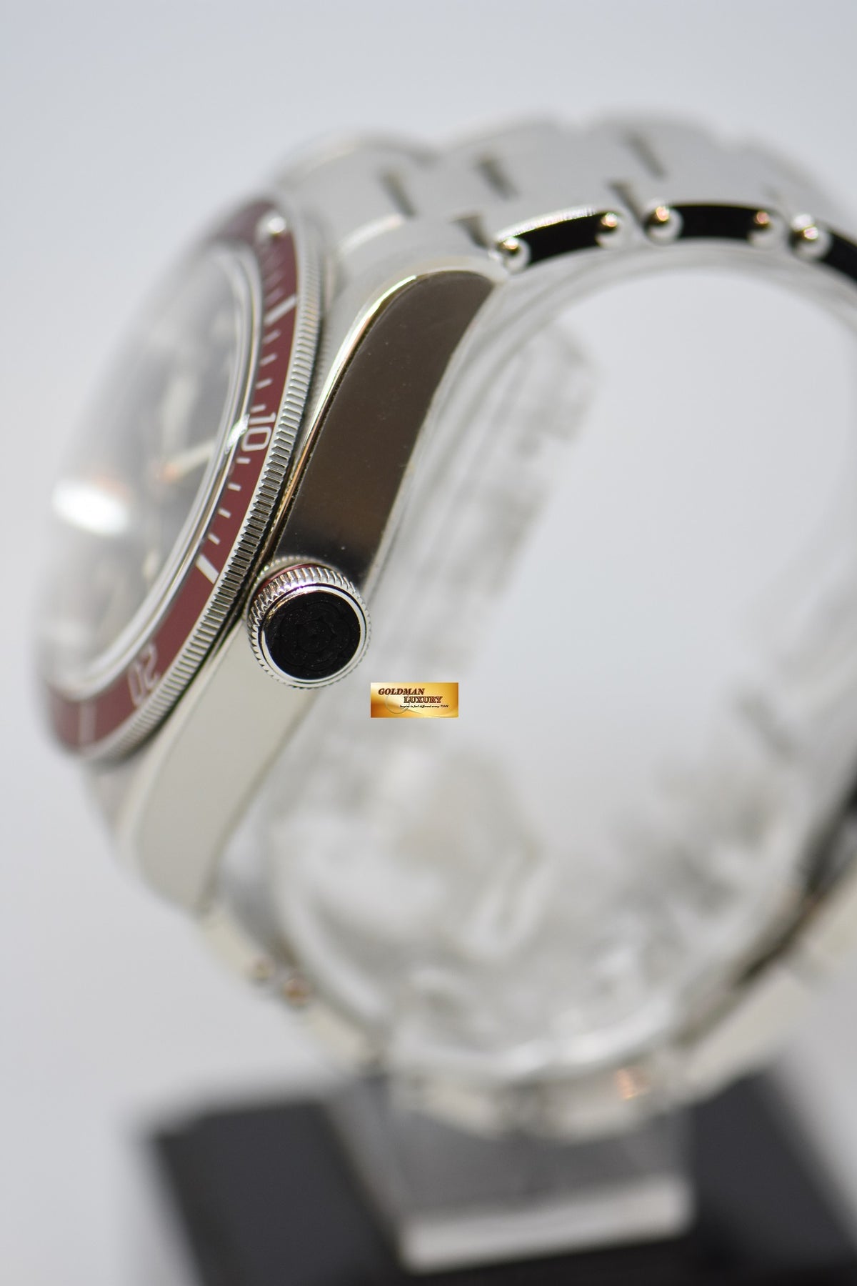 [SOLD] TUDOR BLACK BAY 41mm STEEL IN RIVETED BRACELET BURGUNDY RED BEZEL 79230R AUTOMATIC (NEW-UNWORN)
