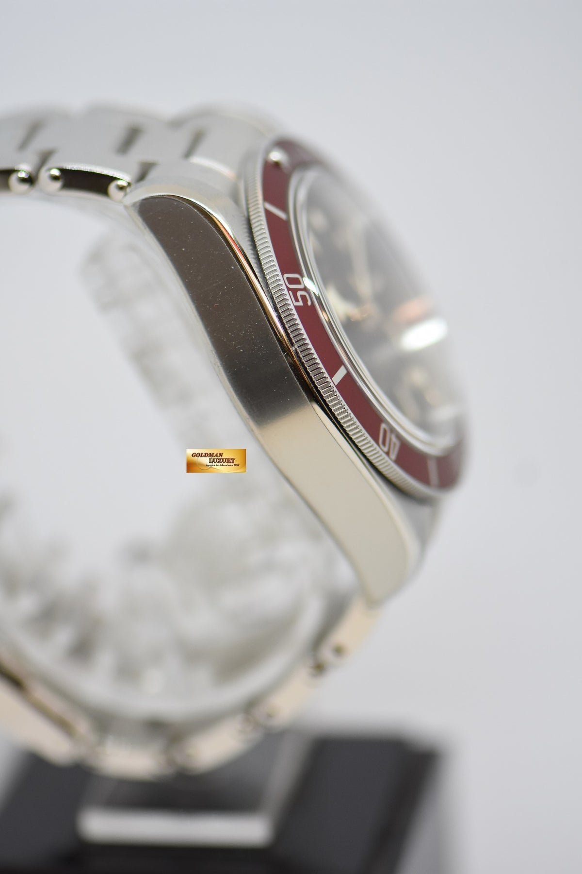 [SOLD] TUDOR BLACK BAY 41mm STEEL IN RIVETED BRACELET BURGUNDY RED BEZEL 79230R AUTOMATIC (NEW-UNWORN)