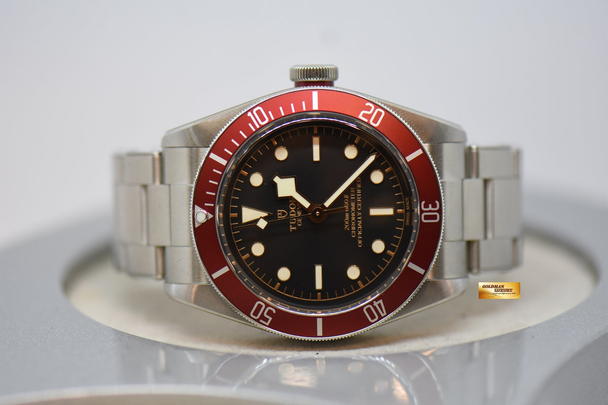 [SOLD] TUDOR BLACK BAY 41mm STEEL IN RIVETED BRACELET BURGUNDY RED BEZEL 79230R AUTOMATIC (NEW-UNWORN)