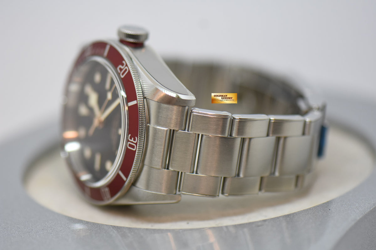 [SOLD] TUDOR BLACK BAY 41mm STEEL IN RIVETED BRACELET BURGUNDY RED BEZEL 79230R AUTOMATIC (NEW-UNWORN)