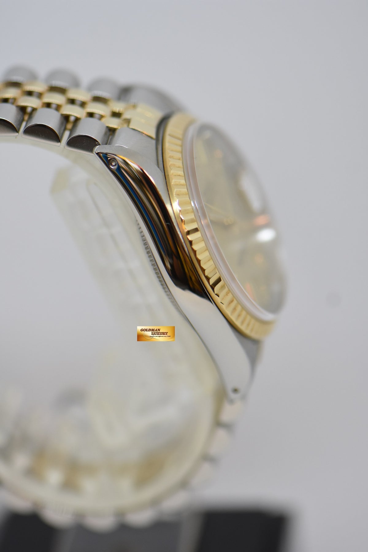 [SOLD] ROLEX OYSTER DATEJUST 36mm HALF-GOLD IN JUBILEE BRACELET GOLD DIAL 16233 (MINT) (WATCH ONLY)