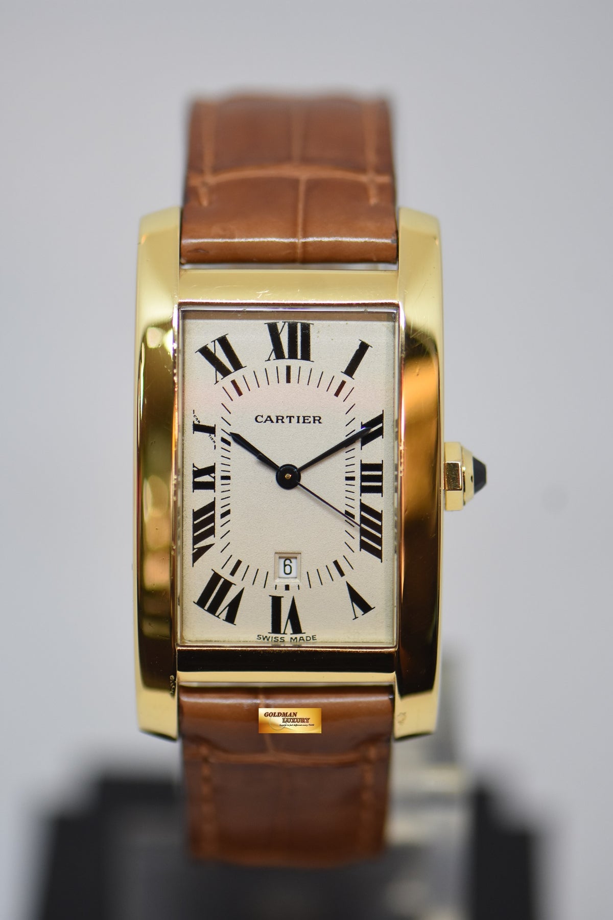 [SOLD] CARTIER TANK AMERICAINE MEDIUM YELLOW GOLD IN LEATHER STRAP AUTOMATIC (NEAR MINT)