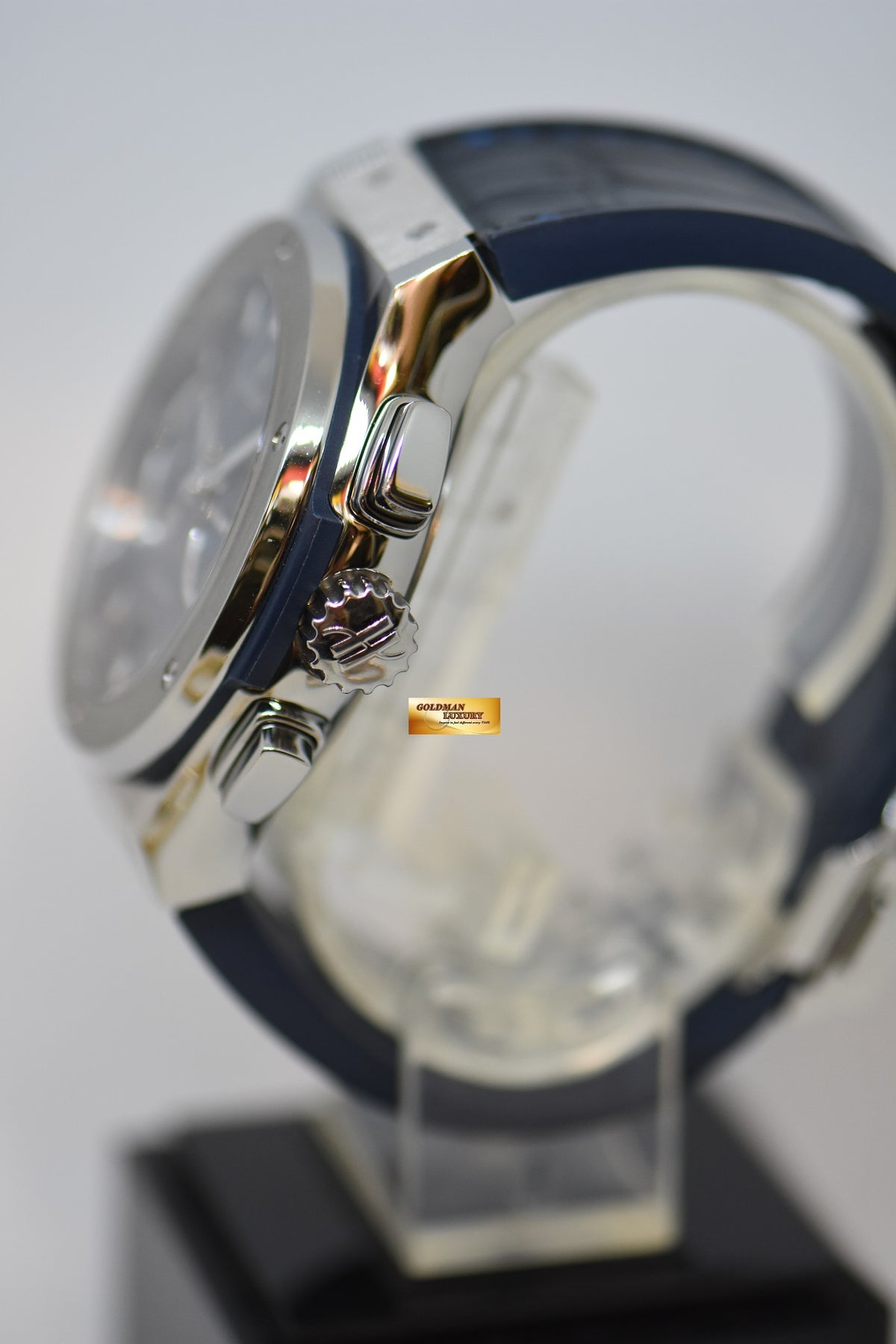 [SOLD] HUBLOT CLASSIC FUSION CHRONOGRAPH 45mm TITANIUM IN RUBBER STRAP BLUE DIAL AUTOMATIC 521.NX.7170.LR (MINT)