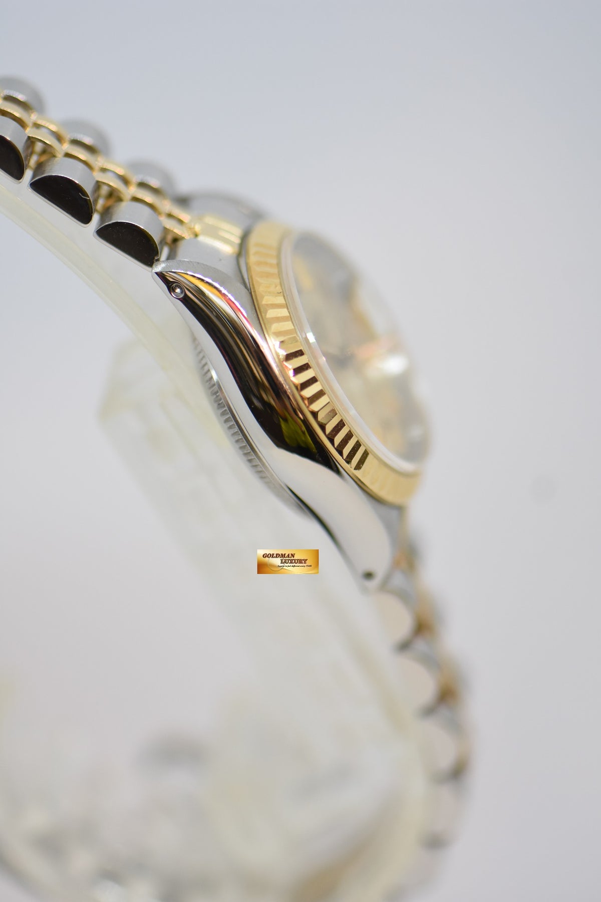 [SOLD] ROLEX OYSTER DATEJUST 26mm HALF-GOLD IN JUBILEE BRACELET GOLD DIAL 69173 (MINT)