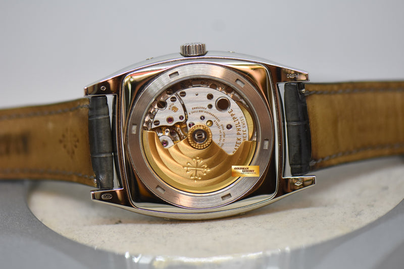 products/GML3354-PatekPhilippeAnnualCalendarMoonphaseTonneauPlatinum5135P-8.jpg