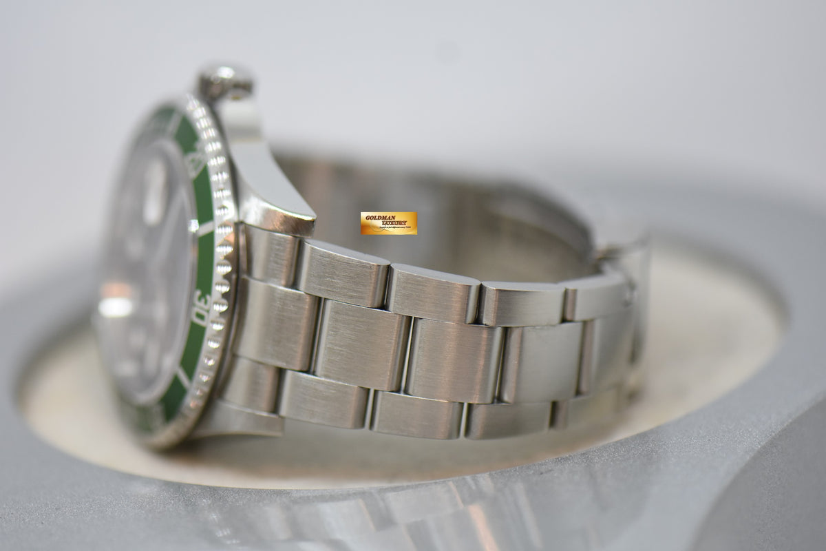 [SOLD] ROLEX OYSTER PERPETUAL SUBMARINER “KERMIT” 40mm STEEL IN BRACELET GREEN BEZEL 16610LV (MINT)