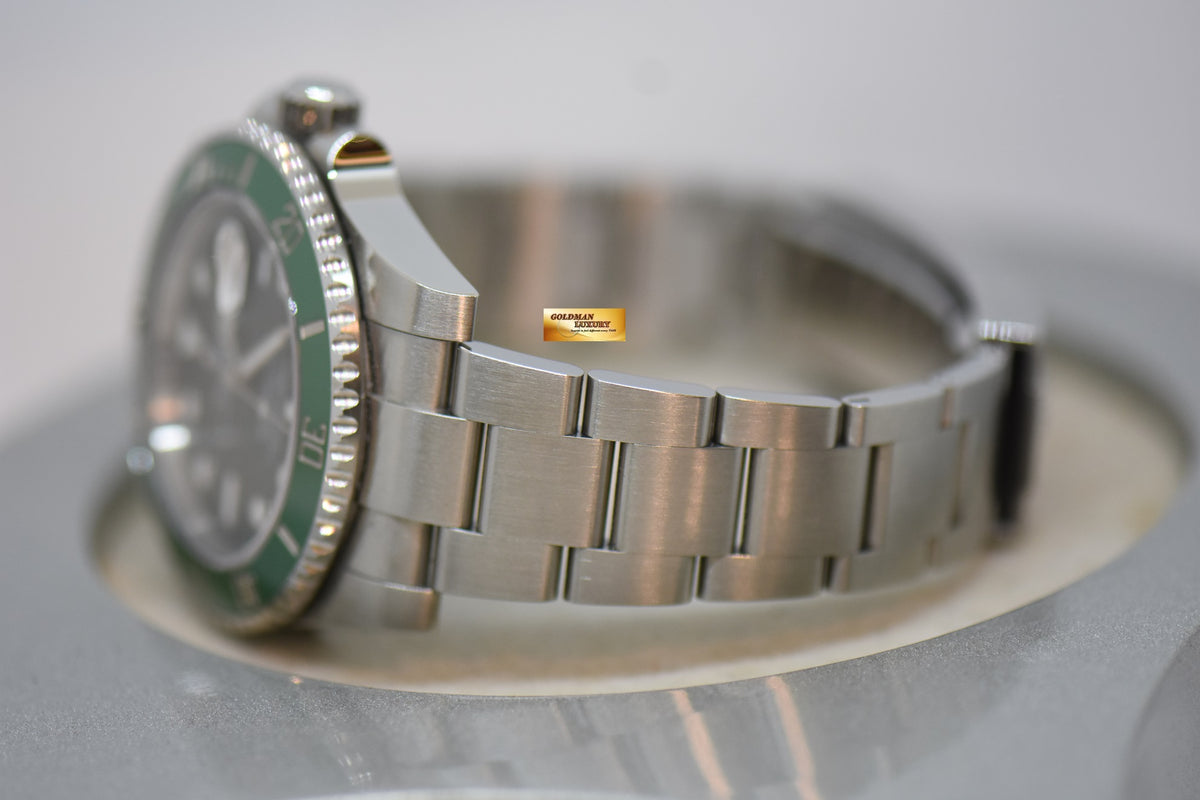 [SOLD] ROLEX OYSTER SUBMARINER 40mm “GREEN HULK” STEEL IN OYSTER BRACELET GREEN DIAL CERAMIC BEZEL 116610LV (MINT)