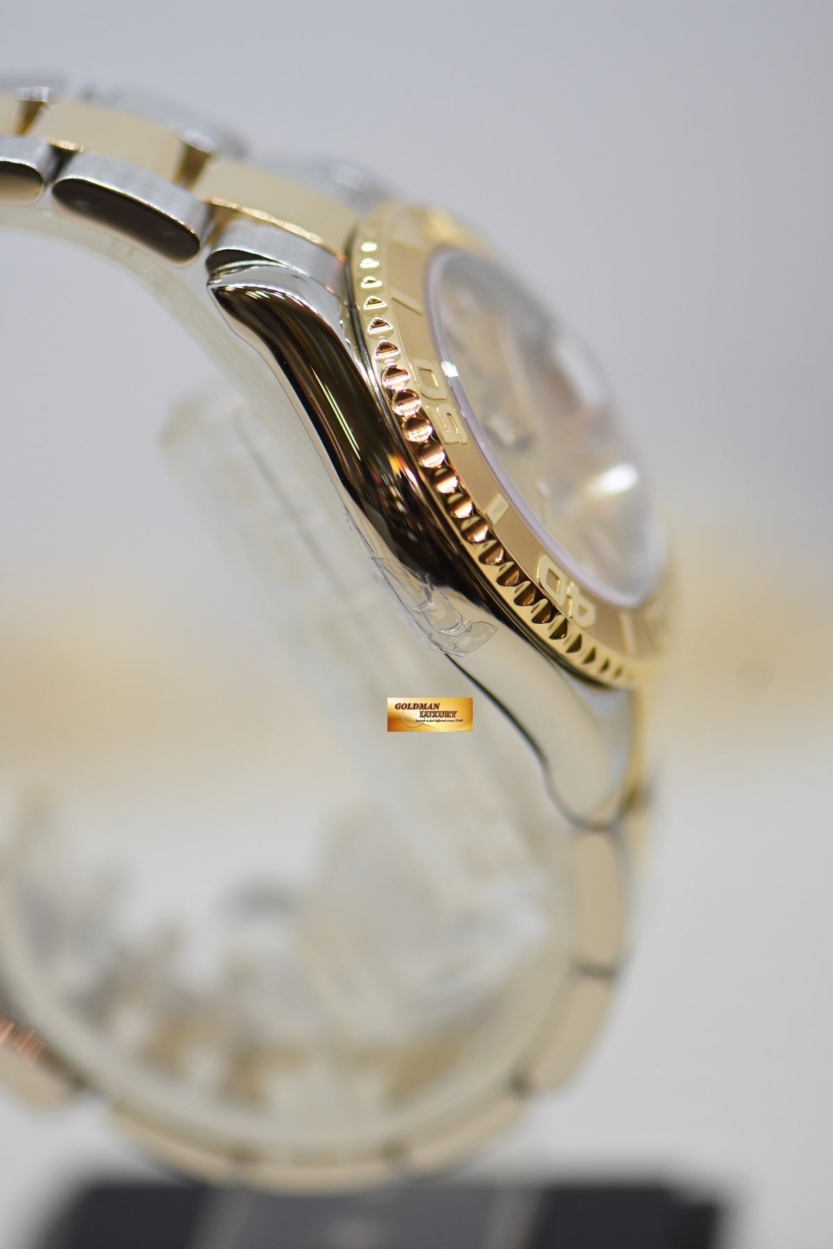 [SOLD] ROLEX OYSTER YACHT MASTER 35mm HALF GOLD IN  BRACELET GOLD DIAL 68623 (MINT)