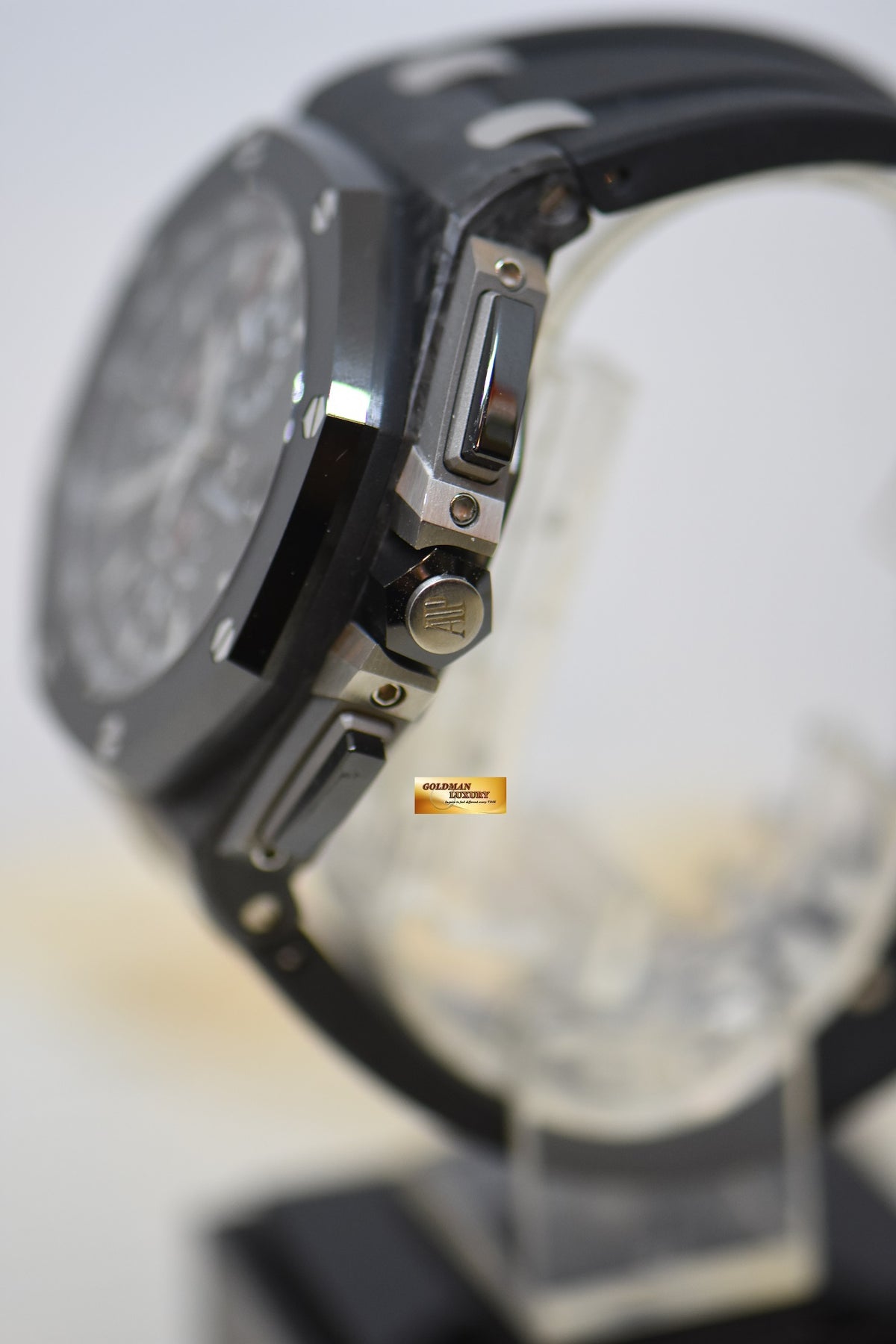 [SOLD] AUDEMARS PIGUET ROYAL OAK OFFSHORE 44mm CHRONOGRAPH FORGED CARBON CERAMIC BEZEL AUTOMATIC 26400AU (LNIB)